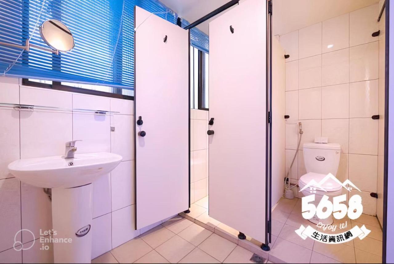 Apartamento Fengjia Pig'S House Taichung Exterior foto